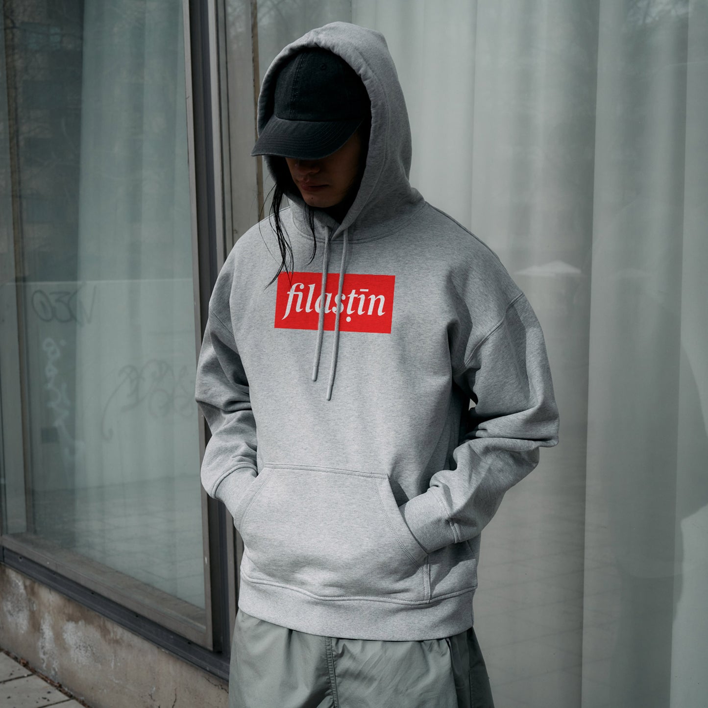 Red and white 'Filastin' on grey Men's Boxy Hoodie