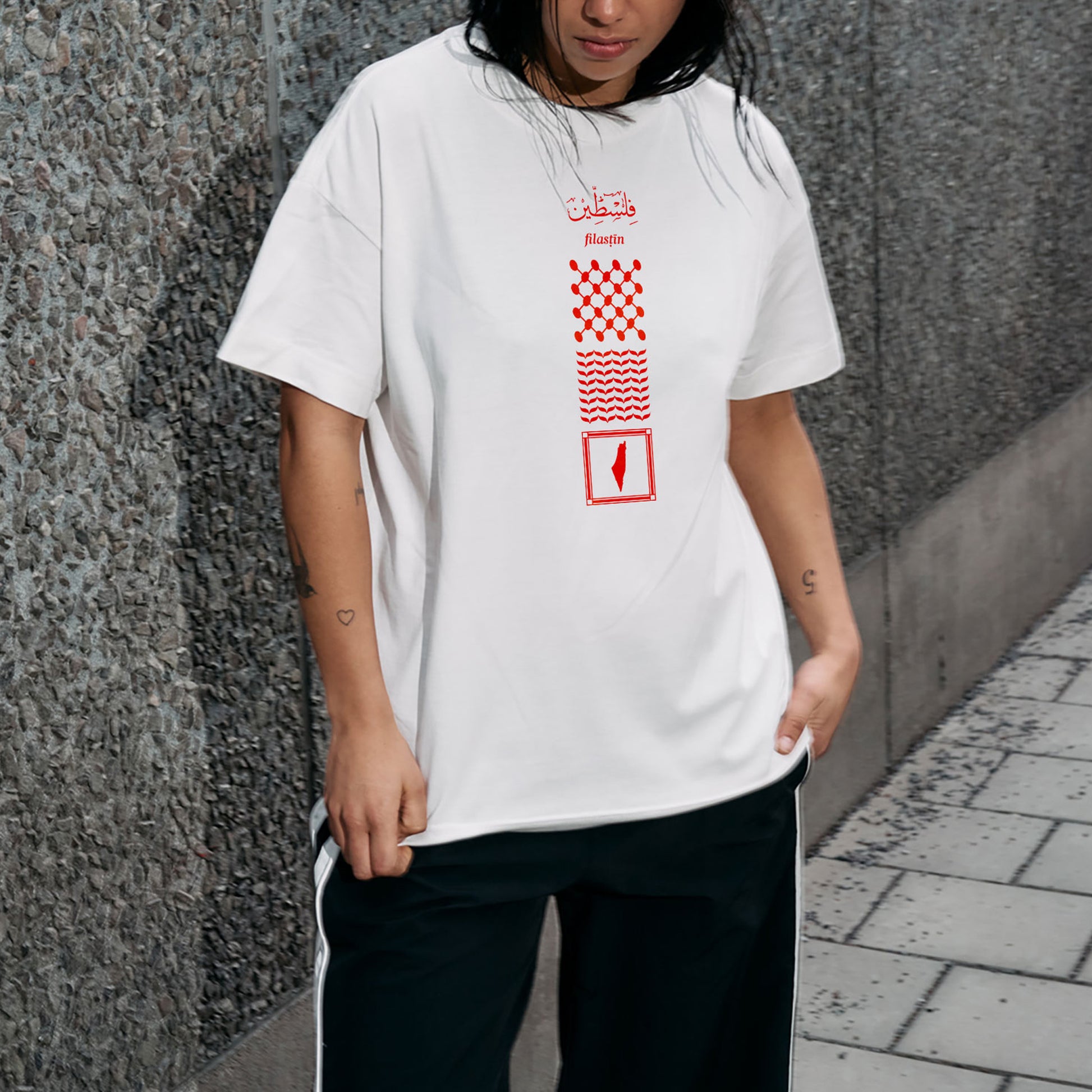 Filastin Women's Oversized Tee with red print Kuffiye Elements